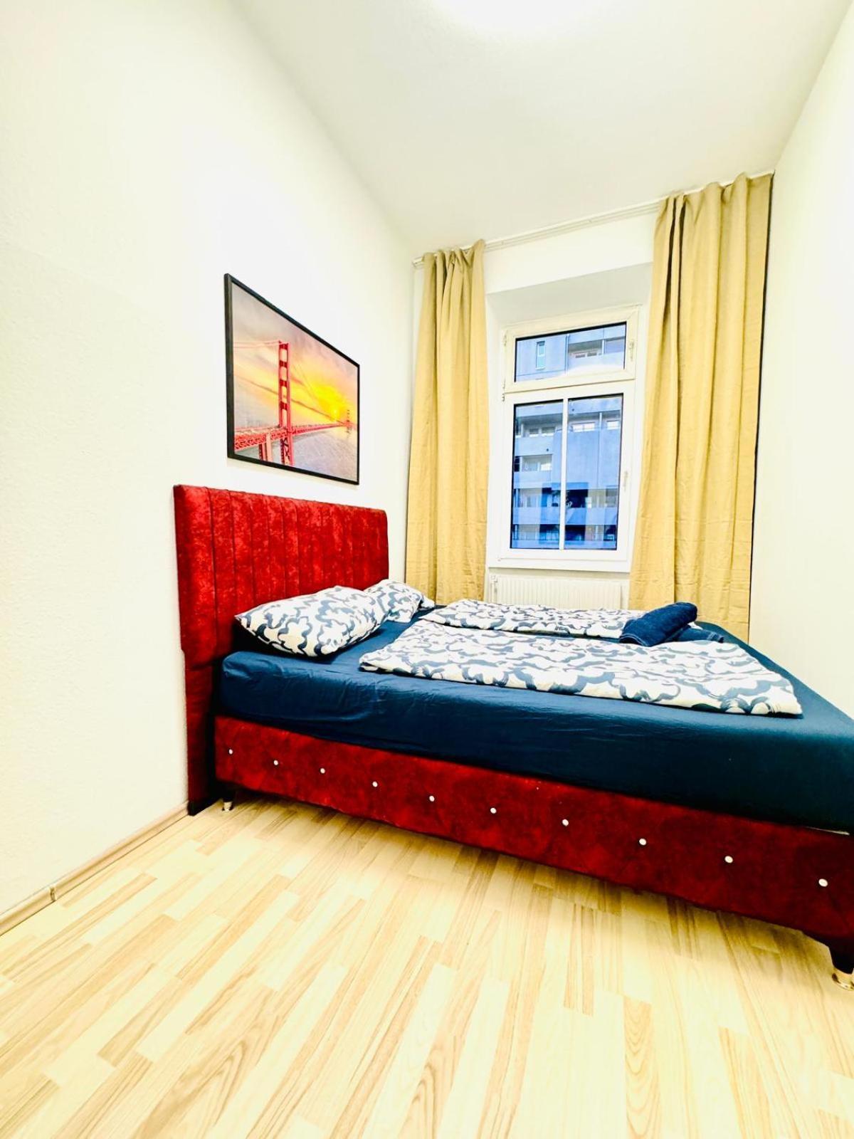 Appartamento Amazing 4br In A Shared Apt, 10 Min To Fac Platz *